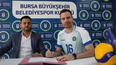 Bursa Büyükşehir Belediyespor'da ilk imza Fatih Eren Uğur'dan