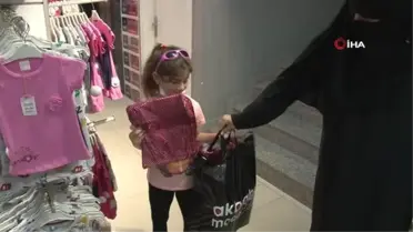 İlahiyat Fakültesi öğrencileri öksüz ve yetim çocuklarla bayram alışverişinde buluştu
