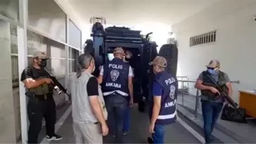 Son dakika gündem: MİT operasyonuyla Türkiye'ye getirilen FETÖ'nün sözde Orta Asya sorumlusu Orhan İnandı, 'silahlı terör örgütü yöneticiliği' suçundan tutuklandı.