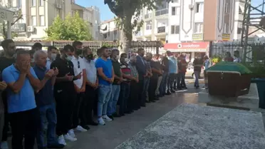 Aliağa'da gemi sökümü sırasındaki patlamada hayatını kaybeden işçi toprağa verildi
