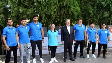 Ankara Büyükşehir Belediye Başkanı Yavaş, milli sporcularla bir araya geldi