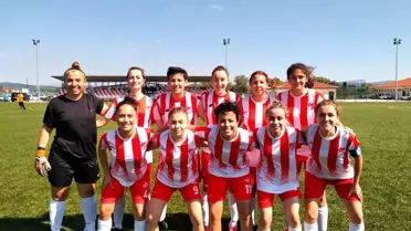 15 Temmuz Bayanlar Futbol Turnuvası'nın şampiyonu Bilecikspor oldu