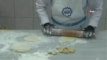 'Mor Gülzade' tatlısına bayram öncesi yoğun ilgi