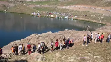 TERÖRDEN ARINDIRILAN SAT BUZUL GÖLLERİ, FESTİVALLE ŞENLENDİ