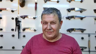Bıçakçılar Kurban Bayramı öncesi üretimi durdurdu bileme yapıyor