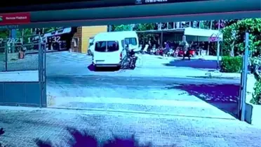 Motosiklet sürücüsünün ölümden döndüğü anlar kamerada