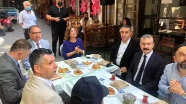 Ünal'dan flulu resme tepki