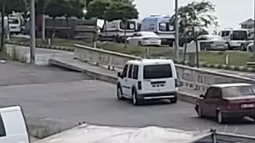 Denize giren bir kişi boğulma tehlikesi geçirdi