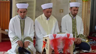 Samsun'da 3 oğlu hafız olan baba mevlit okuttu