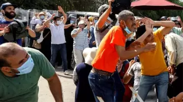 Tunus Cumhurbaşkanı Said, başbakanı görevden aldı ve meclisin yetkilerini dondurdu