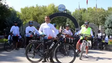 VAN GÖLÜ İÇİN 430 KİLOMETRE PEDALLAYACAKLAR