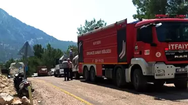 Kayseri OSB'nin 24 ton kapasiteli itfaiye aracı yangın bölgesinde