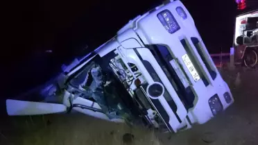 Çekici şarampole devrildi: 1 ölü