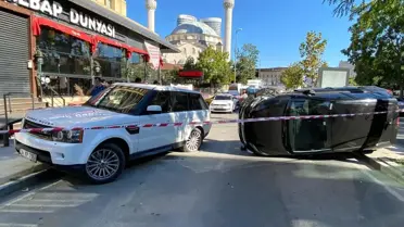 Ataşehir'de park halindeki cipe çarpan otomobil yan yattı