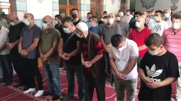 ZONGULDAK - Balıkesir'deki otobüs kazasında hayatını kaybeden kadının cenazesi defnedildi