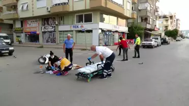 Kumluca'da otomobil motosiklete çarptı: 1 ağır yaralı