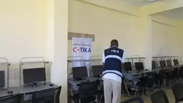 TİKA, Sudan'daki meslek yüksekokuluna güneş enerjili bilgisayar sınıfı kurdu