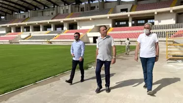 Turgutluspor'un yapımı devam eden stadını incelediler