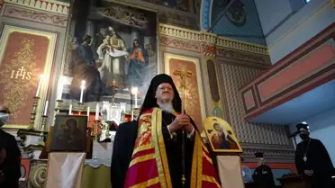 Fener Rum Patriği Bartholomeos Santa Maria İtalyan Katolik Kilisesi'nde akşam duasına katıldı