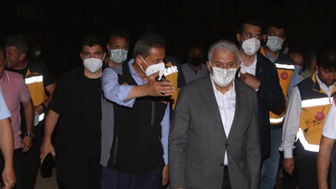 AK Parti Genel Başkanvekili Yıldırım sel bölgesi Ayancık'ta incelemelerde bulundu