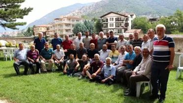 Asker arkadaşlarının 30 yıl sonra duygulandıran buluşması