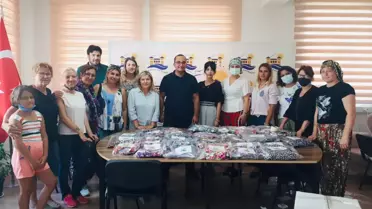 Bandırma Kent Konseyi, Marmaris'te yangından zarar görenlere giysi yardımı yaptı