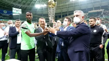Giresunspor'da kupa töreni yapıldı