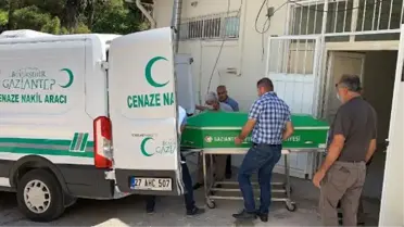 Son dakika haber | YOLUN KARŞISINA GEÇERKEN OTOMOBİLİN ÇARPTIĞI TIR ŞOFÖRÜ ÖLDÜ