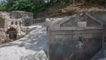 Kazı yapan arkeologlar tarafından 'şimdiye kadar en iyi korunmuş' insan kalıntısı bulundu