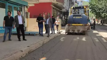 Tatvan'da yol yapım çalışmaları devam ediyor
