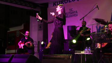 Kütahya'da Elif Buse Doğan konseri