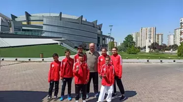 Karate Yıldızlar Türkiye Şampiyonası'nda büyük başarı elde ettiler