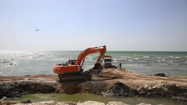 Son dakika! Van Gölü'nün zemininden 2 milyon 780 bin metreküp dip çamuru temizlenecek