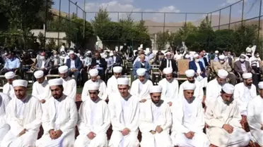 Bitlis'te Geylani Medresesi'nde ilimlerini tamamlayan 41 talebeye icazetleri verildi