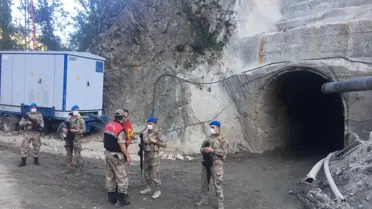 Son dakika haberi | Bir ay önce sele kapılan işçinin cansız bedenine ulaşıldı (3)