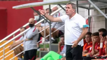 Sarı-Kırmızılılar, Popescu ve Hagi'nin yönettiği Constanta'ya Florya'da mağlup oldu