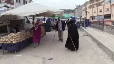 KASTAMONU - Bozkurt'ta sel felaketinin ardından ilk kez pazar kuruldu