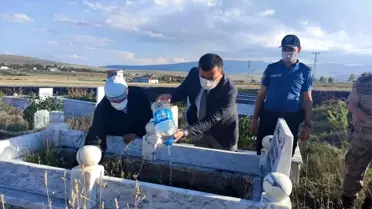 Son dakika: Kaymakam Bayram'dan şehit ailelerine ziyaret
