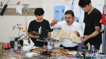 Öğrenciler hazırladıkları yük taşıyan İHA projesi ile TEKNOFEST'te yarışacak