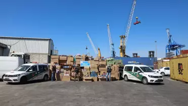 İzmir'de 10 bin 330 adet gümrük kaçağı oyuncak ele geçirildi