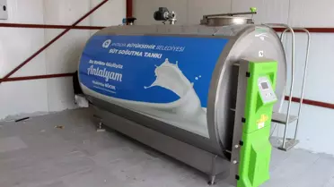 Büyükşehir Belediyesinden Kovanlık Köyüne süt tankı desteği