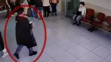 Eski uzman çavuş Musa Orhan'ın duruşmasına avukat cübbesiyle girmeye çalışan kişi, polislerin dikkati sayesinde yakalandı