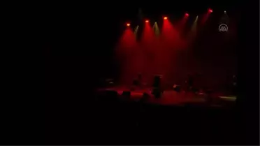 İSTANBUL -İspanyol şarkıcı Buika, Zorlu PSM'de konser verdi