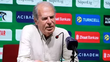 Mustafa Denizli: 'Bu sevincin yanında Rize adına bir burukluğum var'