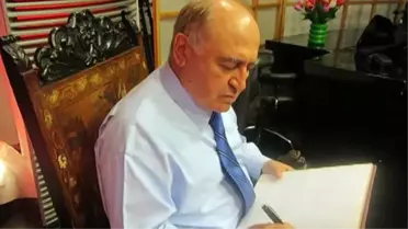 Yaman Törüner'in 'Tek Kanatla Kuş Uçmaz' adlı kitabı okuyucularla buluştu