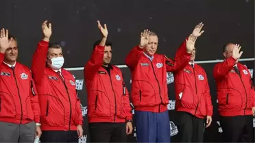 TEKNOFEST'te dikkat çeken olay! Selçuk Bayraktar'ın 'Maskeleri çıkaralım' ricasını Bakan Koca yerine getirmedi