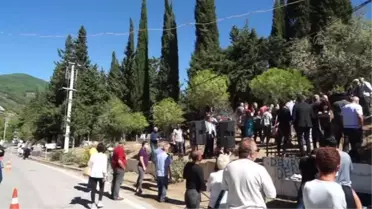 BALIKESİR - Tuncel Kurtiz vefatının 8'inci yılında kabri başında anıldı