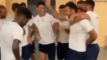 43 yaşındaki kaleci Buffon, takımın gençlerini tek tek yendi