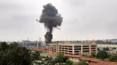 İtalya'da uçak düştü: 8 ölü