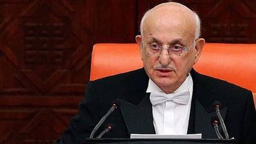 TBMM eski başkanı İsmail Kahraman yeni anayasa çağrısında bulundu : Değişmez maddeler konmamalı